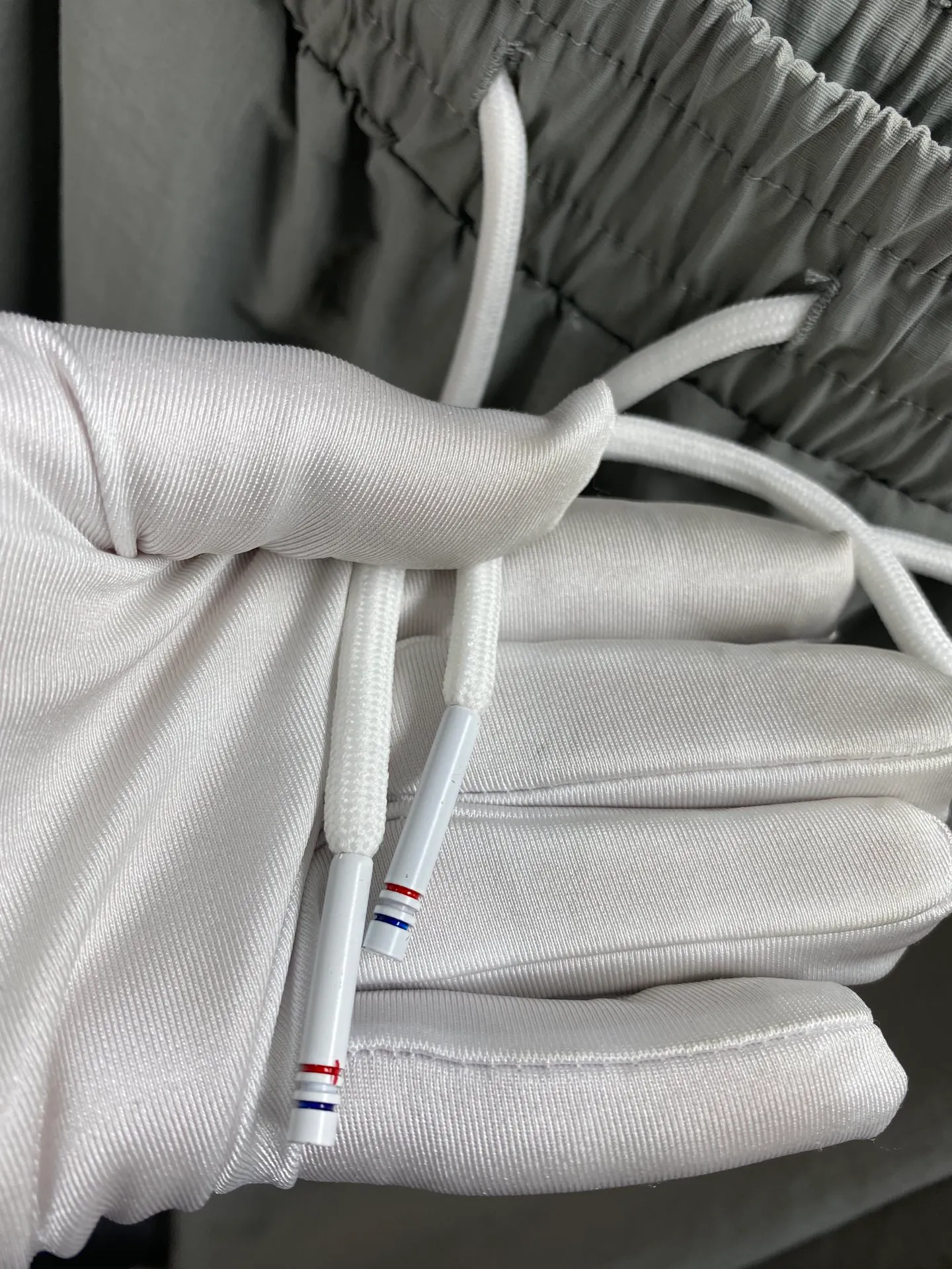 THOM BROWNE ：Light Green Navy Blue Gray Sizes：1.2.3.4